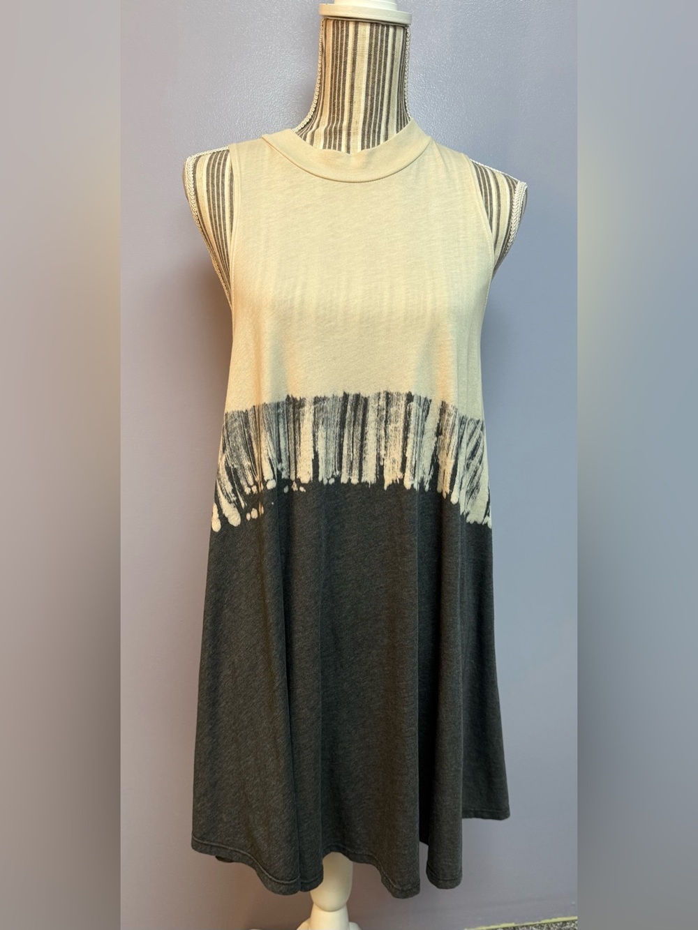 NWT PPLA Sleeveless Two-Tone Tie-Dye Swing dress - Cream and Charcoal M